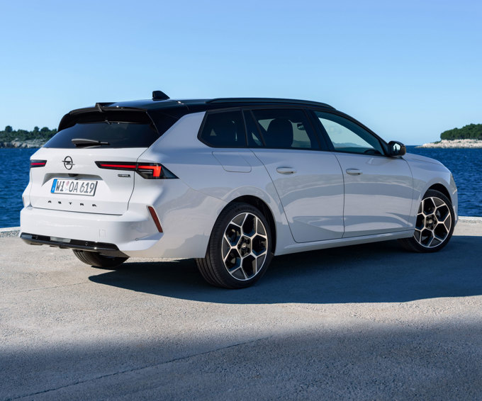 Opel Astra und Astra Sports Tourer