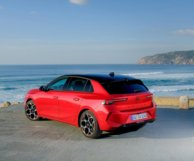 Opel Astra und Astra Sports Tourer