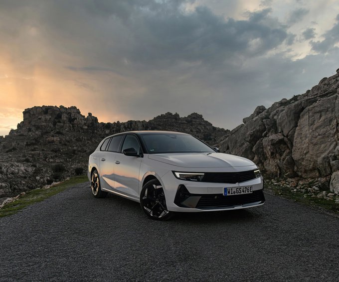 Opel Astra und Astra Sports Tourer